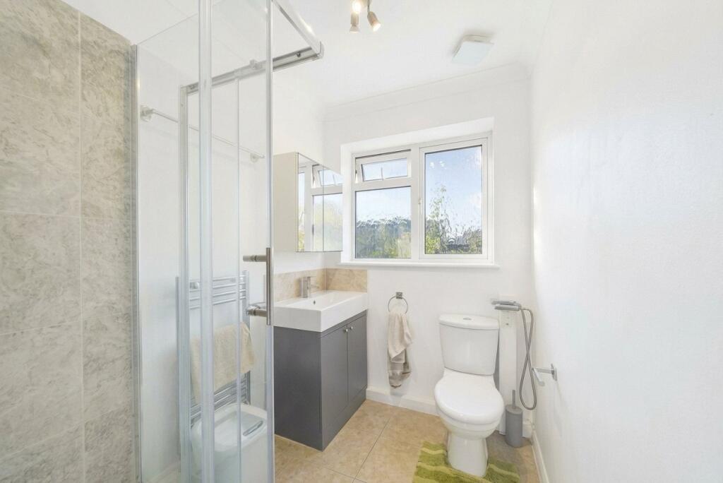 Apartment in Harrow - View 4