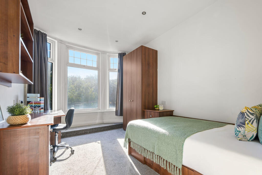 House in Leeds - View 4