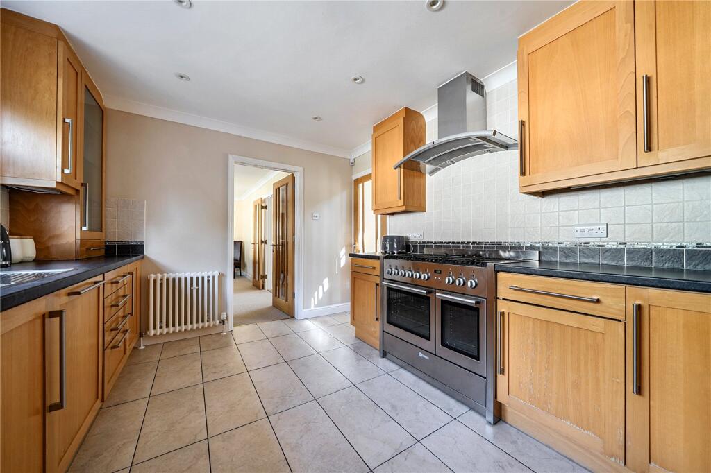House in Bleadon - More