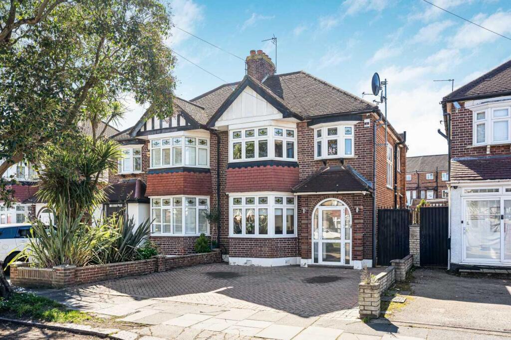 Main image of property: Gloucester Gardens, Cockfosters, EN4