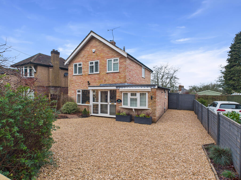 Main image of property: Wycombe Road, Studley Green, High Wycombe, Buckinghamshire