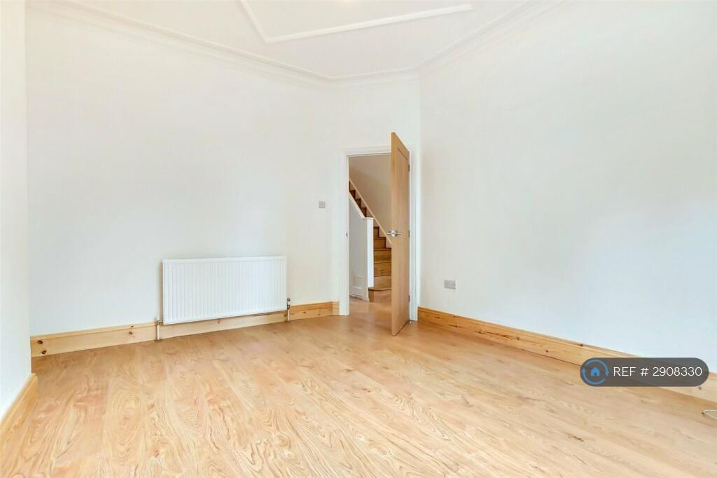 1 bedroom house share for rent