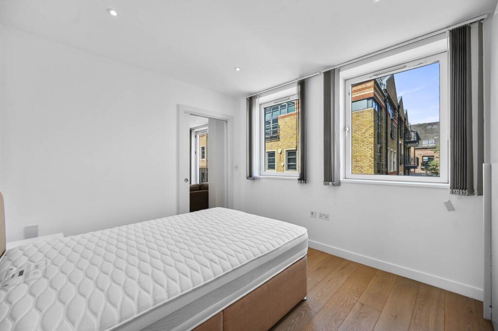 Main image of property: Albion Place, Hammersmith, London W6 0QT