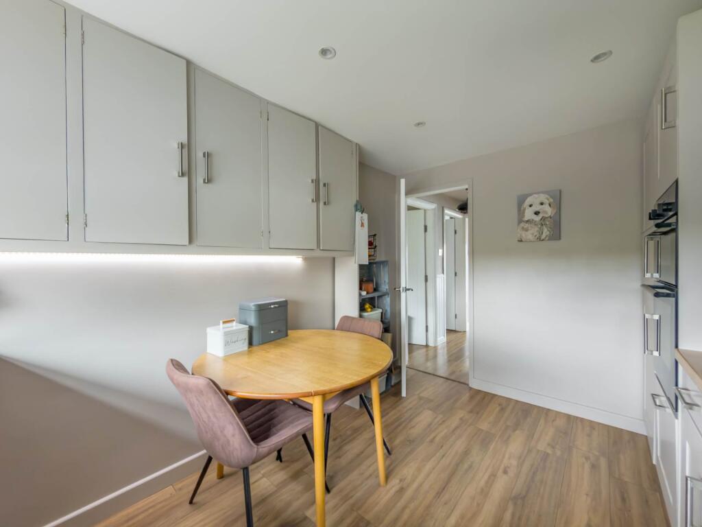 Albert Crescent, Birkenshaw photo 3