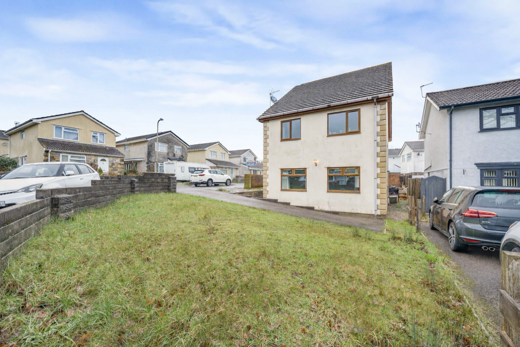 Main image of property: Mervyn Way,Pencoed,Bridgend,CF35 6JH