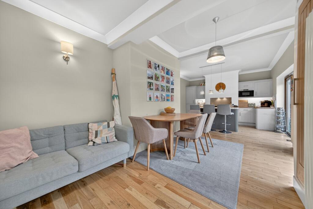 Beech Avenue, Horsforth, Leeds, West Yorkshire, LS18 photo 5