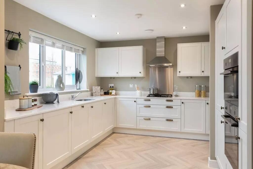 House in Newcastle-under-Lyme, Whitmore - More