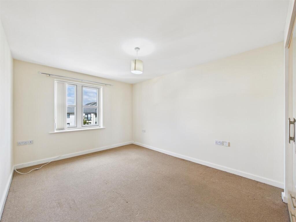 Apartment in North Tyneside, Cullercoats - More
