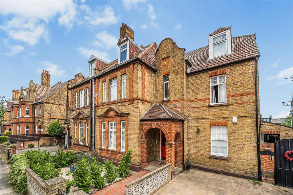 Main image of property: Newburgh Road, London