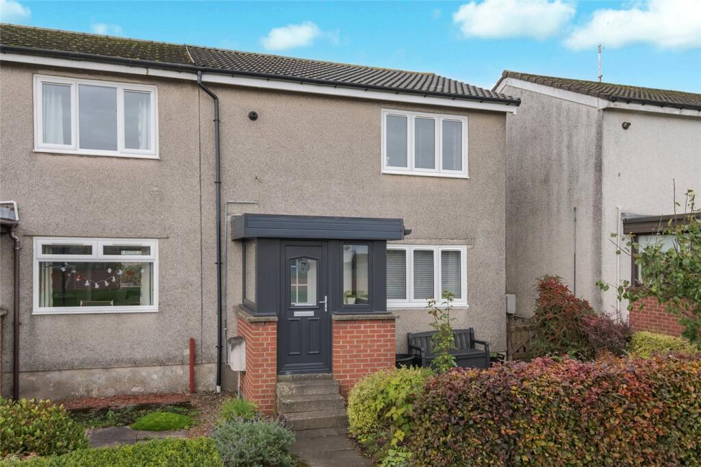 2-bed terraced on Weaver Lane, Kilbarchan, PA10, £155,000