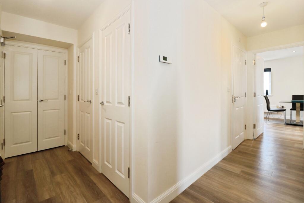Apartment in Yate, Ladden Garden Village - View 4