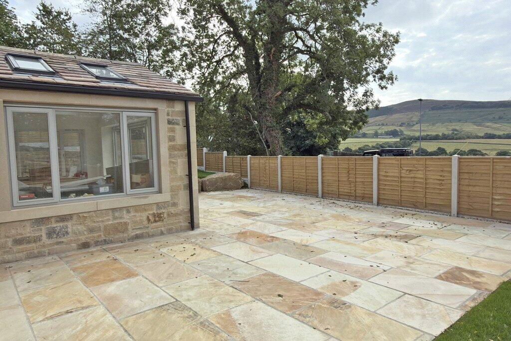House in Skipton, Spring Gardens - View 3
