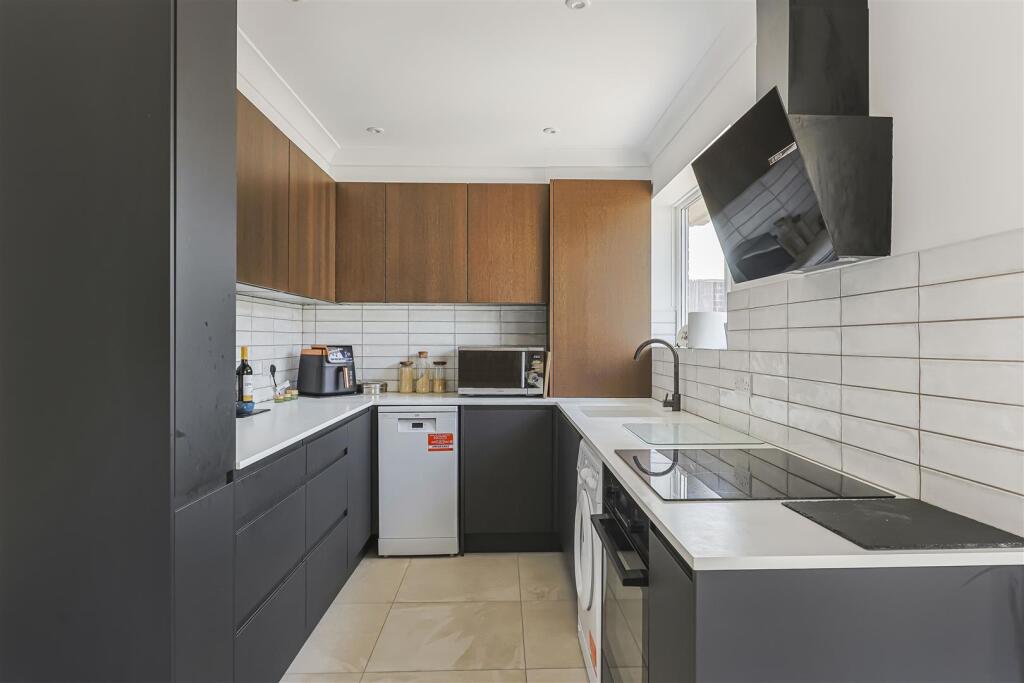 House in Poole - View 4