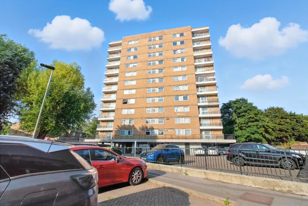 1-bed flat on Westwell Close, Orpington, BR5, £147,000