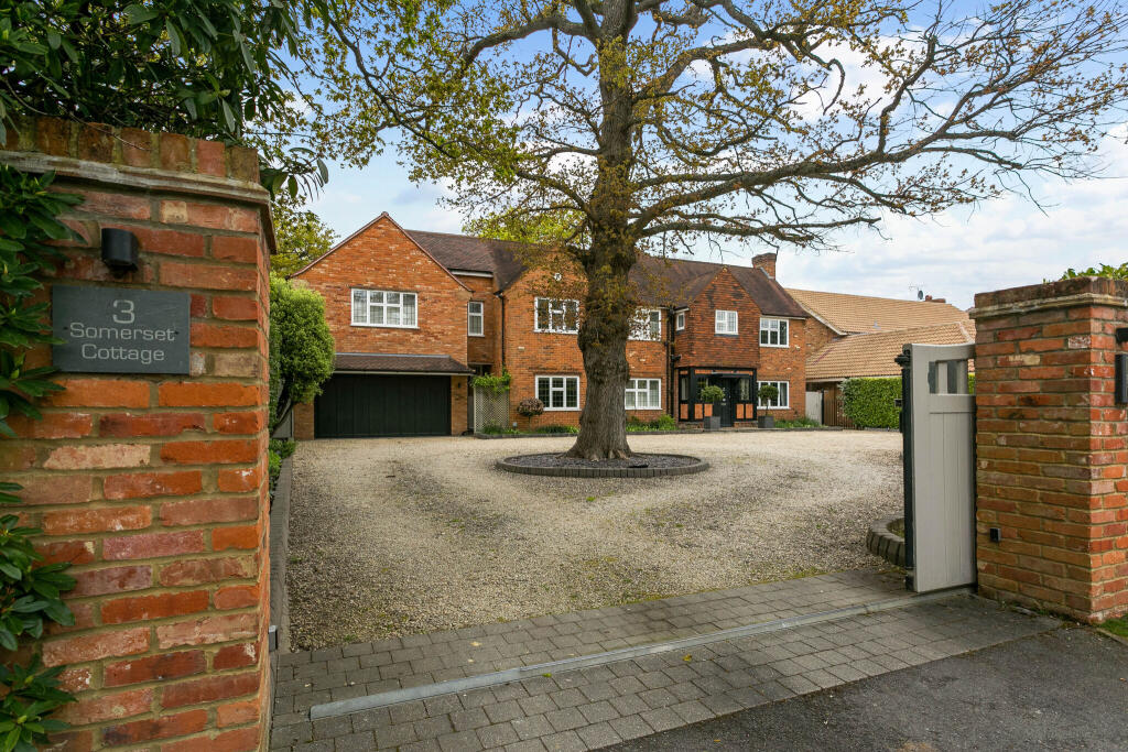 Main image of property: Dukes Wood Drive, Gerrards Cross, SL9