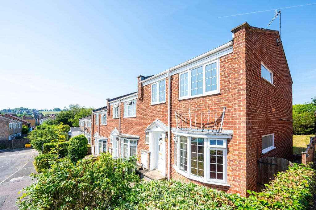 Main image of property: Lynwood, Guildford, GU2