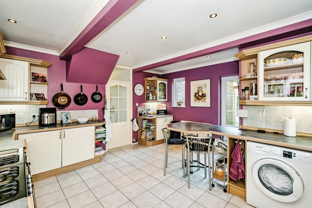 House in Worthing, West Sussex - View 5