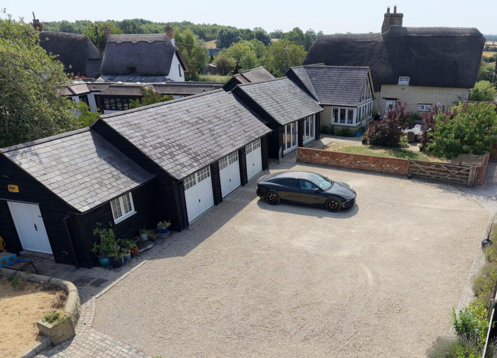House in Milton Keynes - View 5