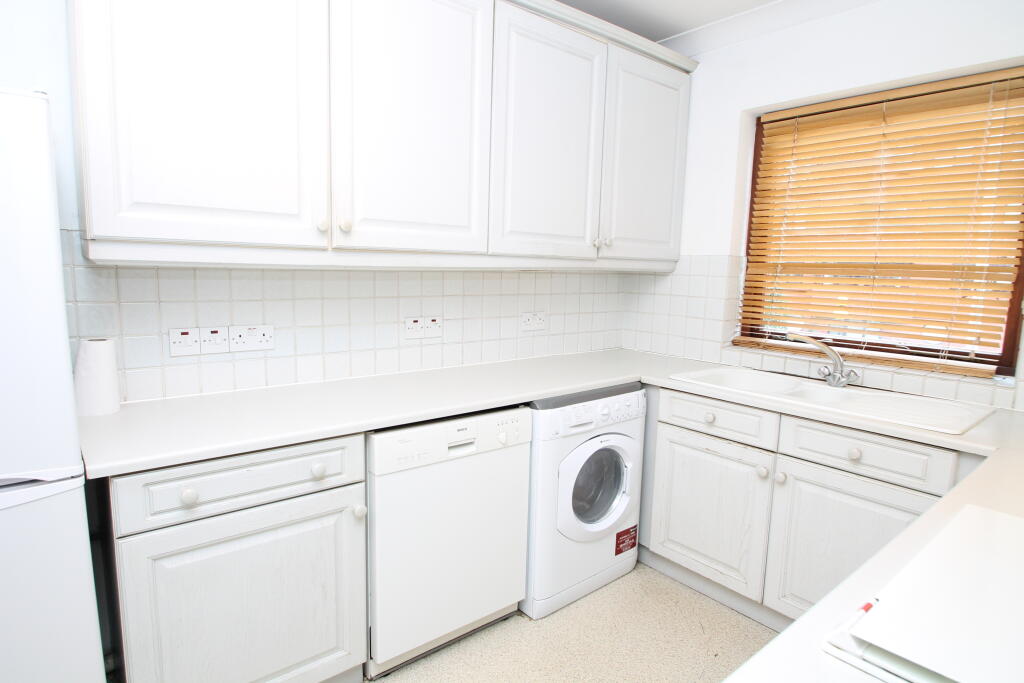 Main image of property: Park Hill Rise, Croydon CR0 5RU