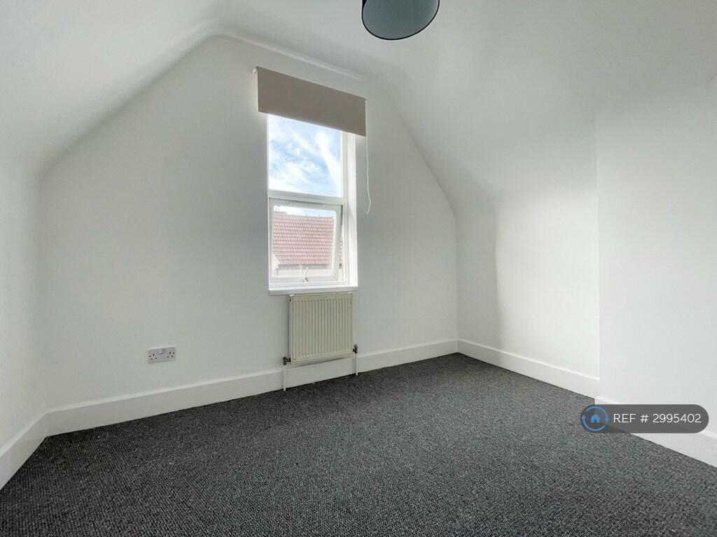 Apartment in Portsmouth - More