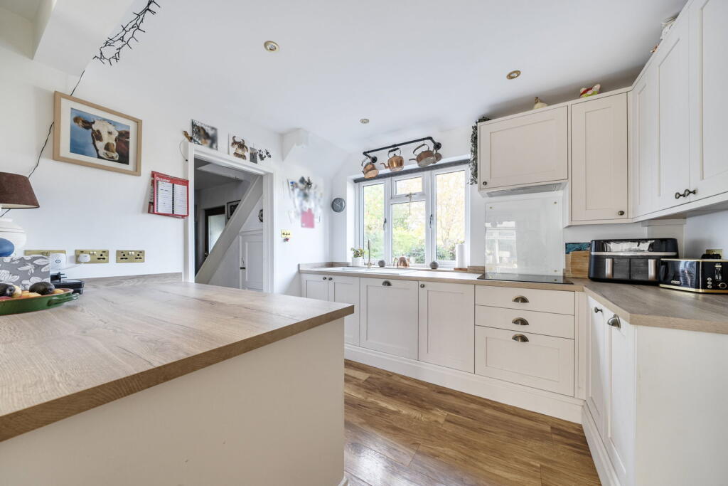 House in Redhill - View 5