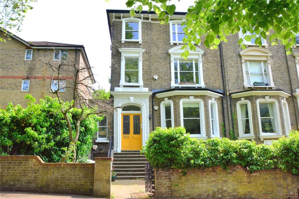 Lewisham Hill, Lewisham, London, SE13 photo 3