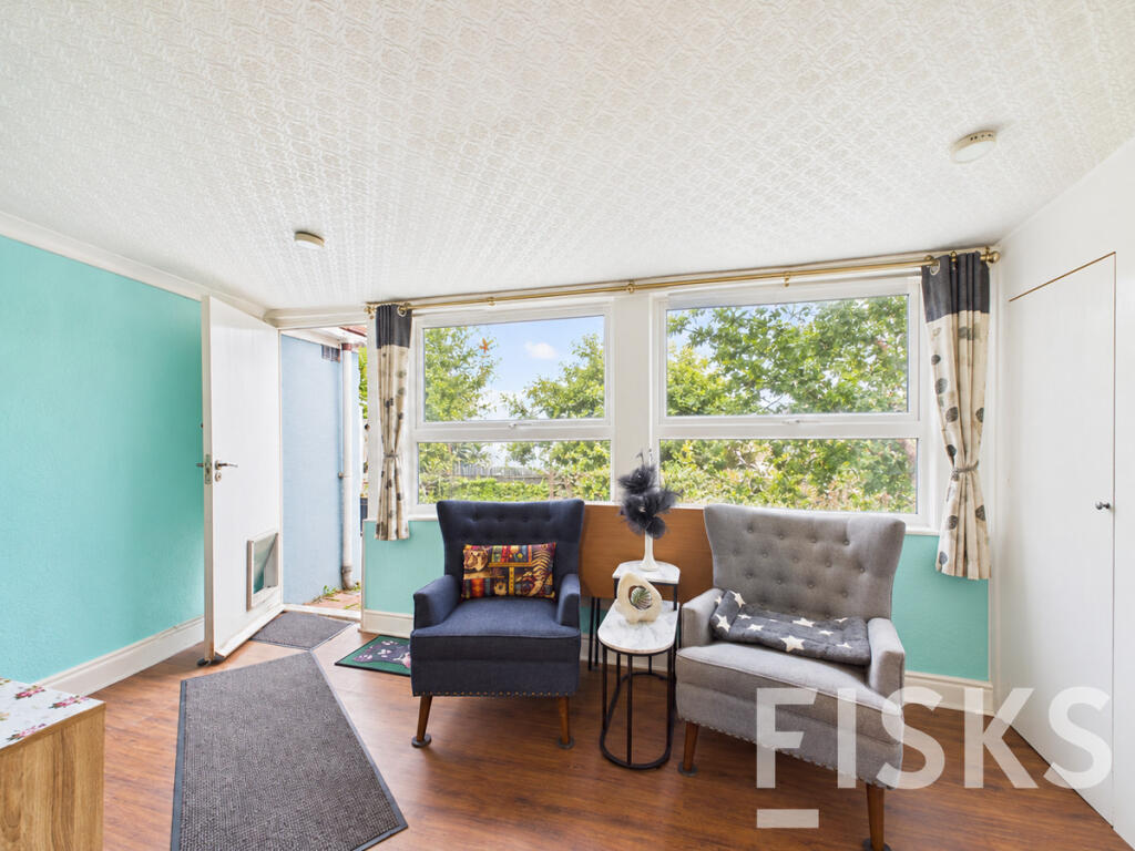 House in Castle Point, Canvey Island - View 5