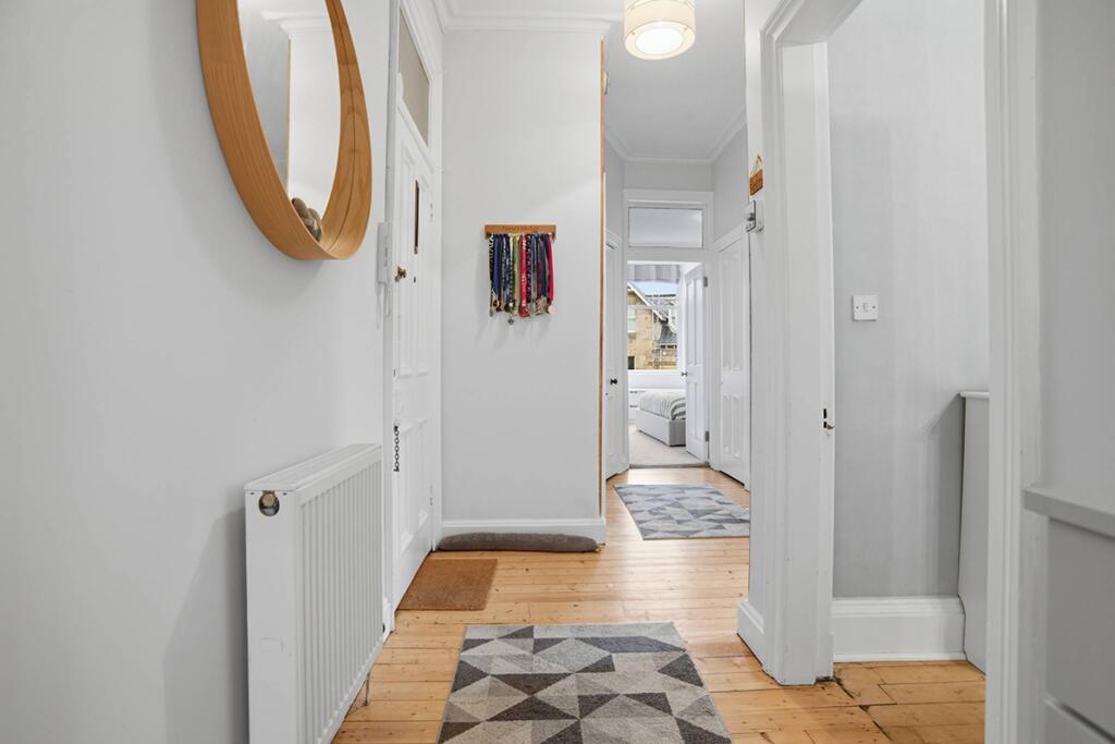 Apartment in Edinburgh, Church Hill, Morningside - View 5