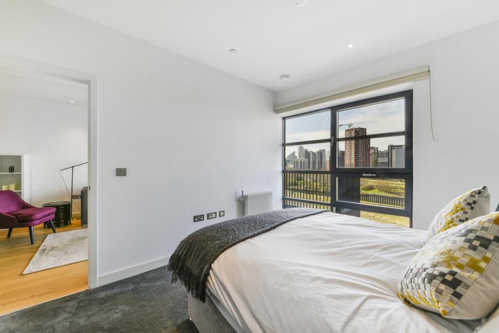 Apartment in London, London City Island, Blackwall - View 5