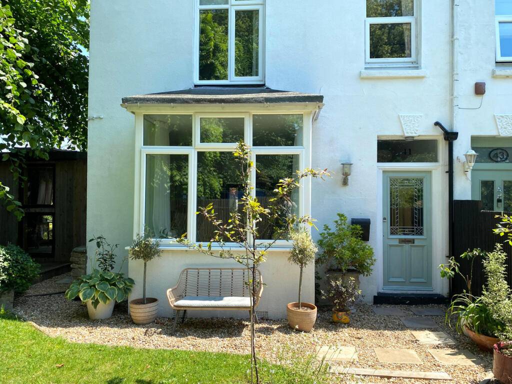 4-bed semi-detached on Sinah Lane, Hayling Island, PO11, £550,000