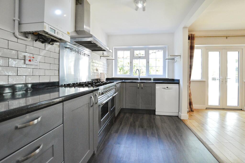 Additional image 4 of Carpenders Close, Harpenden, AL5