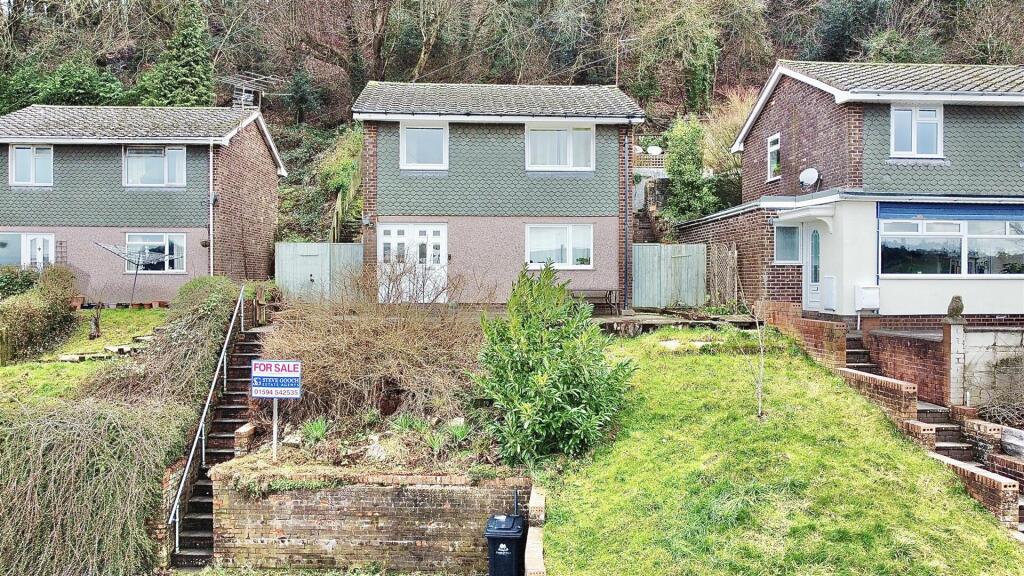 Main image of property: The Crescent, Mitcheldean