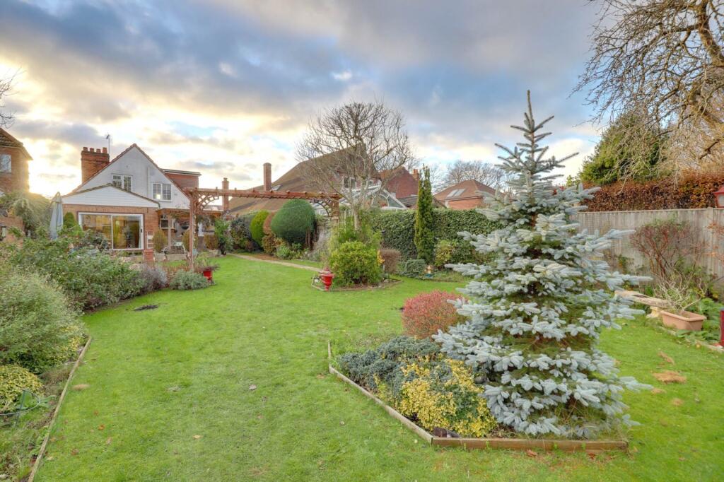 Kidmore Road, Caversham Heights, Reading photo 4