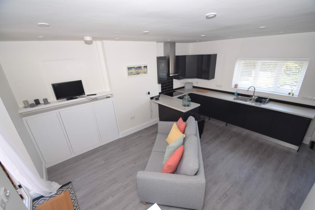 Additional image 4 of Annexe Finstall Road, Finstall, Bromsgrove, Worcestershire, B60