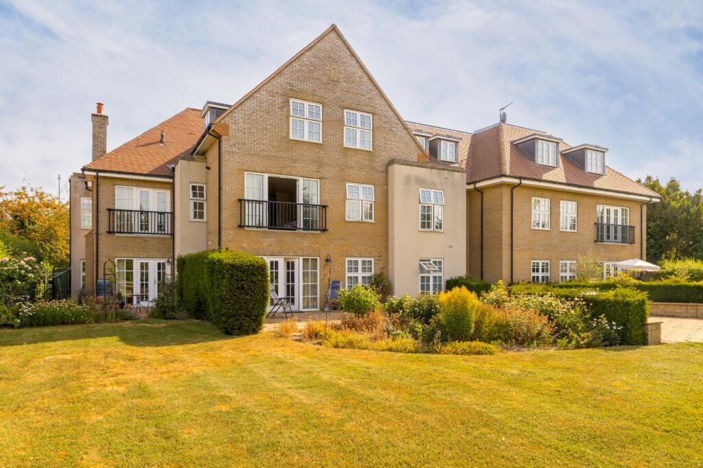 Main image of property: Huntingdon Road, Cambridge, Cambridgeshire, CB3