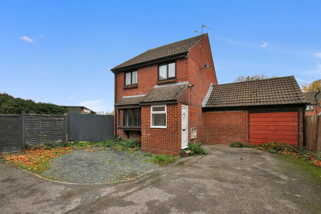 Colnbrook photo 2