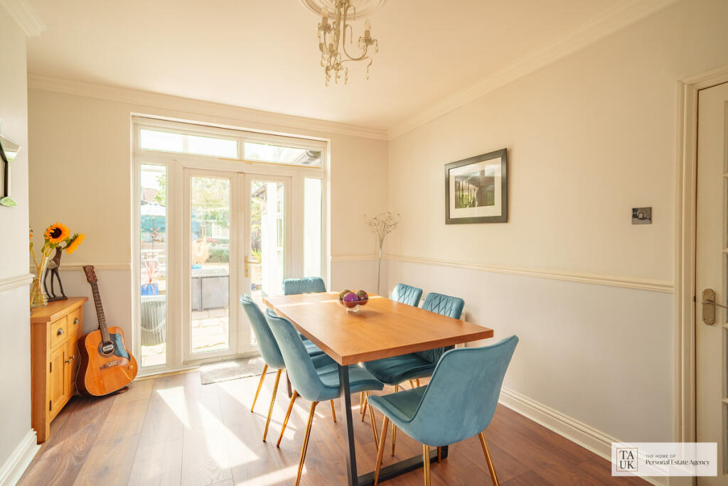 House in Romford - View 5