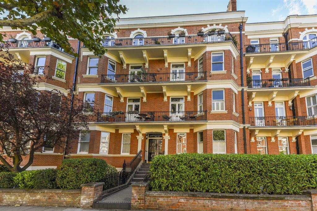 Apartment in London - View 4
