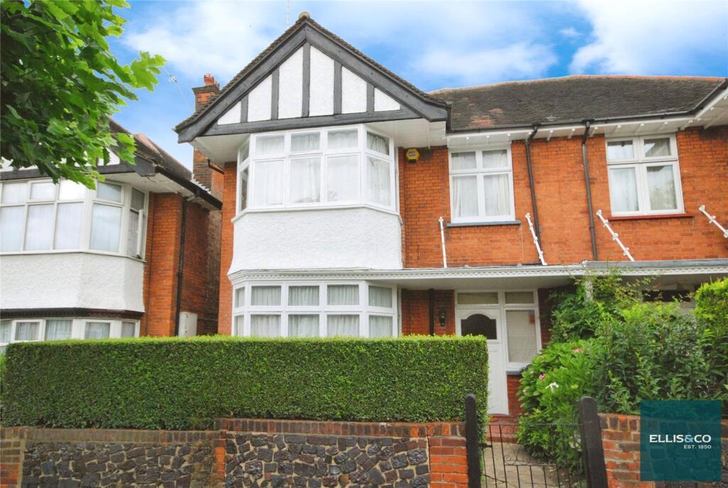 Ravenscroft Avenue, Golders Green, NW11 photo 3