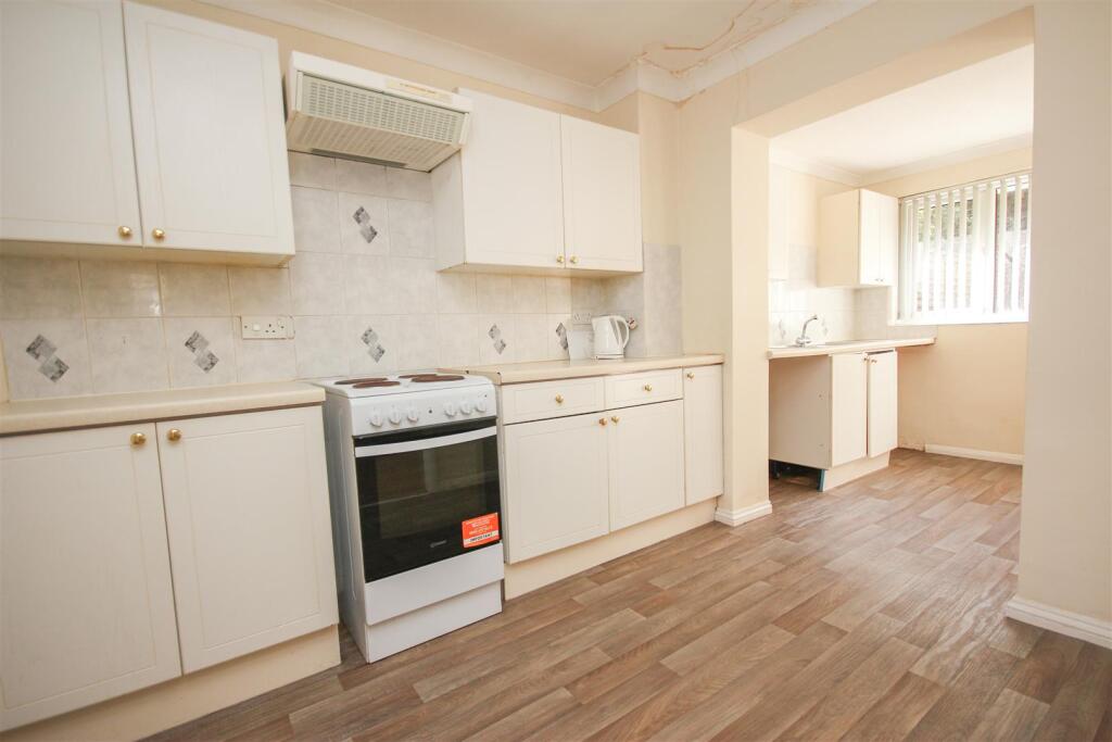 House in Wellingborough, Redhill Grange - View 3