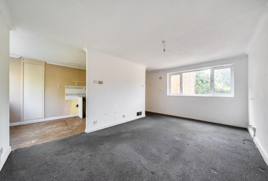 Main image of property: Chenies Close, Tunbridge Wells, Kent, TN2