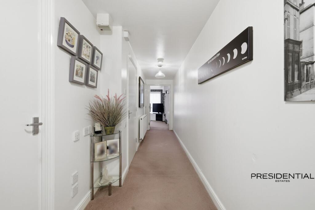 Ashton Court, 2 Connington Crescent, E4 photo 2
