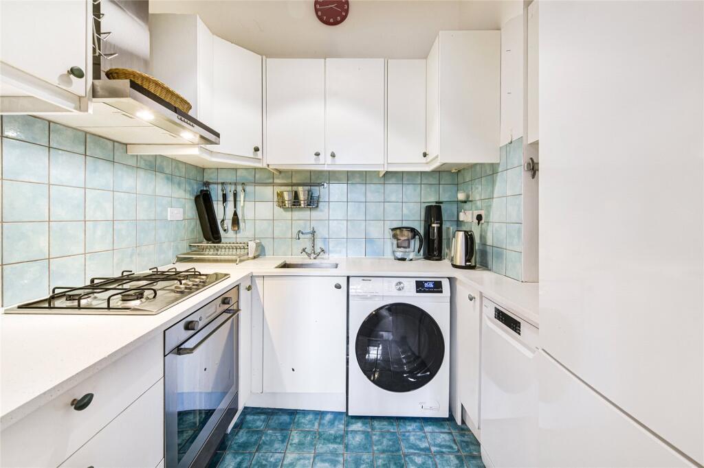 Apartment in London, Royal Borough of Kensington and Chelsea - View 4