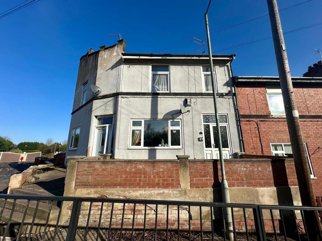 Main image of property: 1 Norton Common Road, Norton, Doncaster, South Yorkshire DN6 9HP