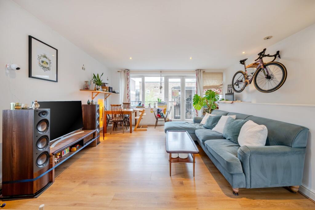 Main image of property: Dewey Lane, London, SW2