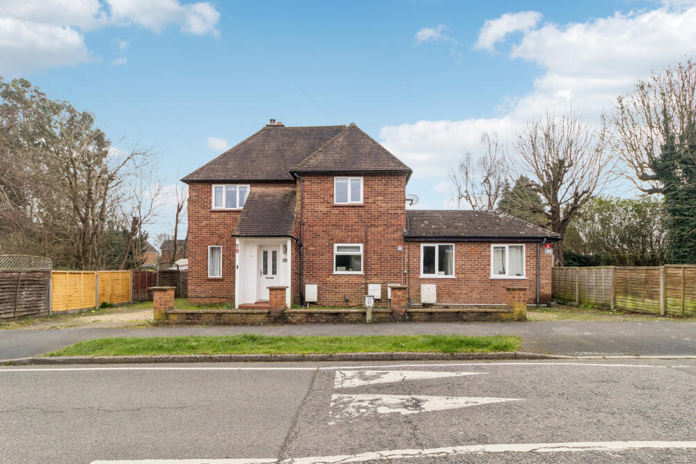 Main image of property: Grove Road, Amersham, HP6