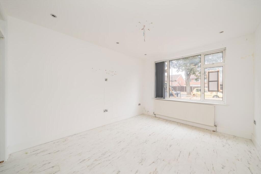 House in Twickenham - View 4