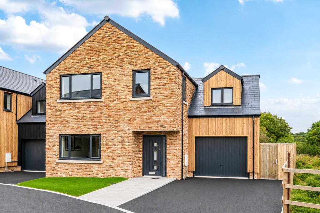 House in Westerleigh, Rodford - View 3