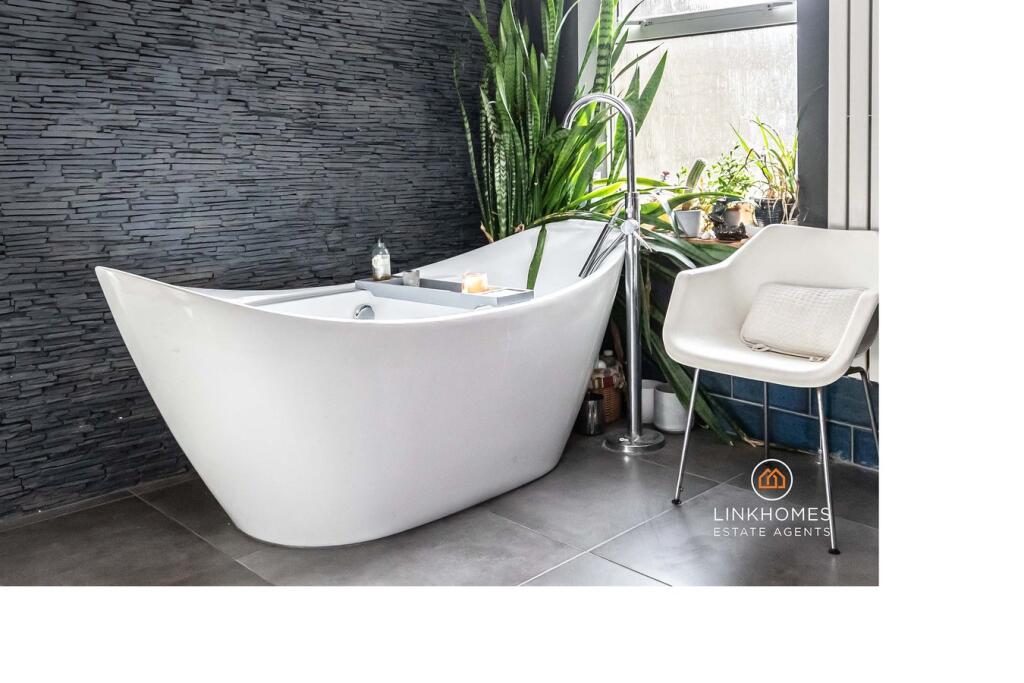 Additional image 19 of Ashley Road, Poole, BH14