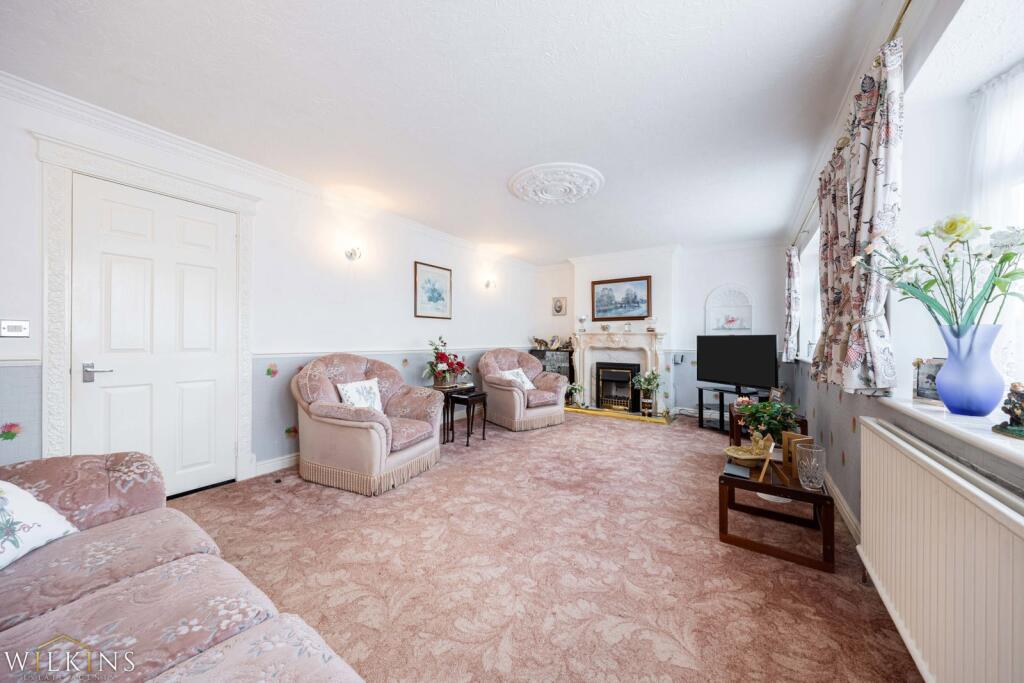 House in Tamworth, Staffordshire - View 4